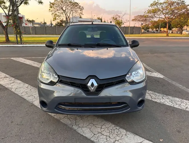 Renault Clio Authentique 1.0/1.0 Hi-power 16V 3P 2013