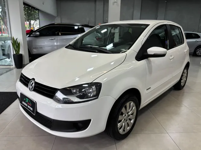 Volkswagen Fox 1.0 MI Total Flex 8V 5P 2014