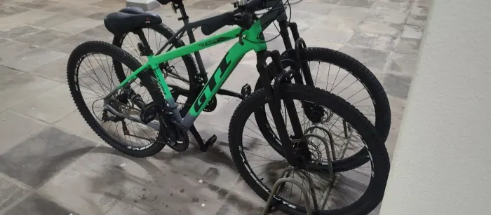 Bicicleta aro 29 cambio 21 marchas