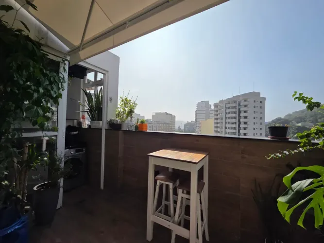 Cobertura Porteira Fechada com Linda Vista Livre a 5min do Metro de Botafogo
