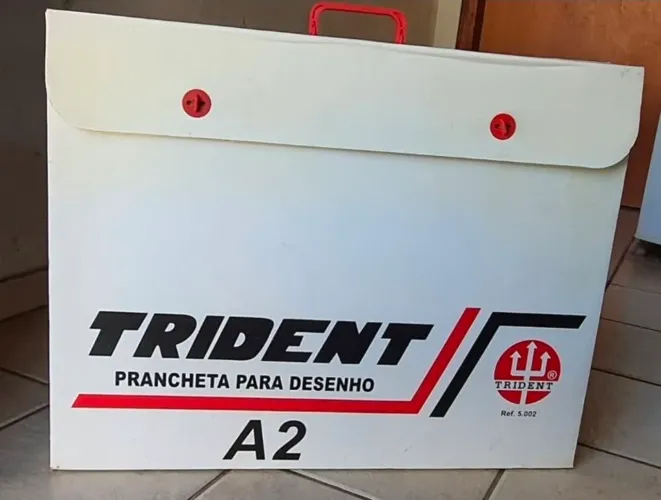 Prancheta A2 + Acessorios - Ótimo Estado
