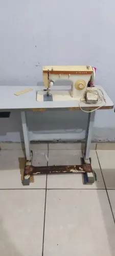 Máquina de costura