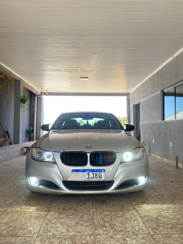 BMW 320I A 2010