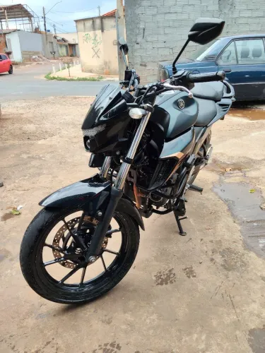 Yamaha FZ25 Fazer 250 2023 - Impecável