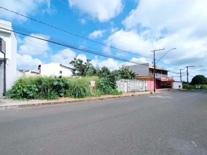Terreno Padrão em Uberlândia
