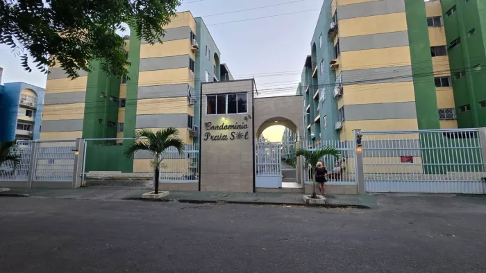 Vendo ap no tabapua, condomínio praia no quarto andar.