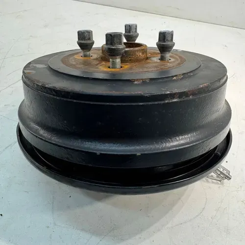 Cubo Tambor Traseiro Direito Chevrolet Meriva 2009 A 2012