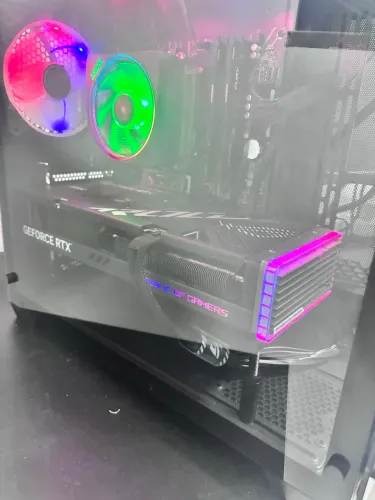 RTX 4070 SUPER 12GB (MUITO NOVA)
