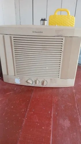 Vende-se para retira peças