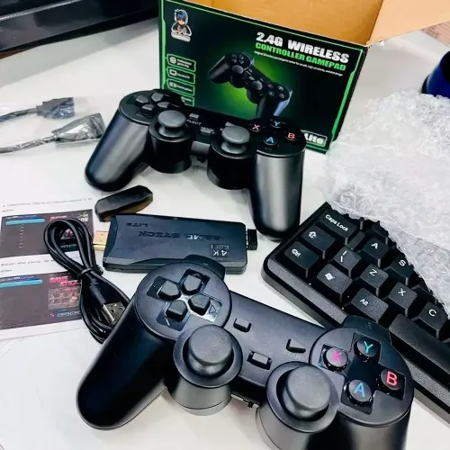 Game Stick Lite 4K Retrô HDMI com 2 Controles Sem Fio + Cartão 64GB