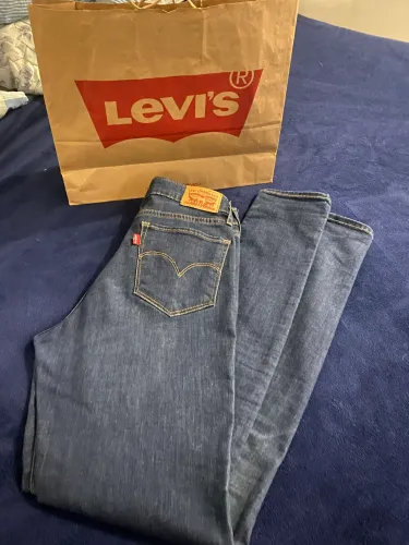 Calça Levi?s feminina