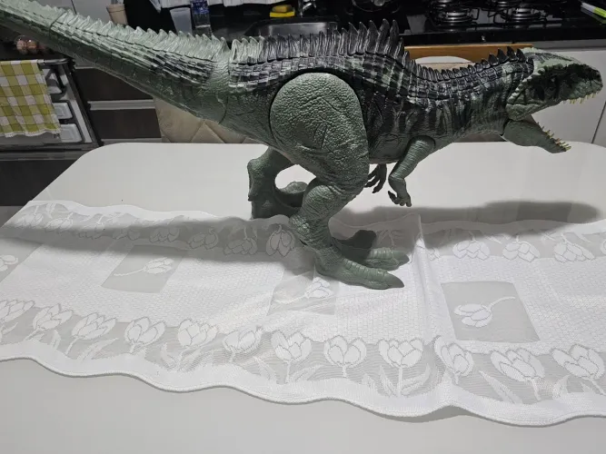 Dinossauro Giganotossauro Colossal Mattel - Cerca De 1 Metro!
