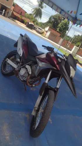 XRE 300 2011