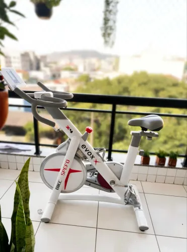 Bicicleta Spinning Evox X4 Magnética Inércia 15kg