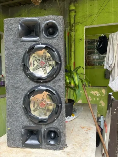 Caixa de Som Automotiva Passiva - 2 Subs Bomber New Edge + Cornetas e Tweeters