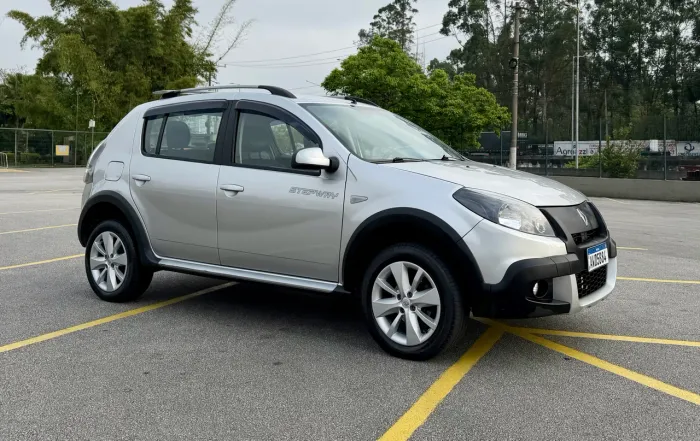 Renault Sandero Stepway Hi-flex 1.6 16V 5P Aut. 2013