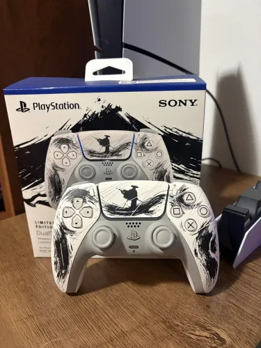 Controle ps5 exclusivo Ghost of yotei