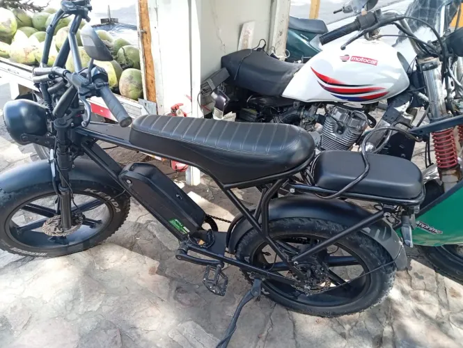Bicicleta elétrica V8 1.000W