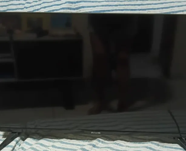 Vende-se tv smartv aiwa 32 polegadas