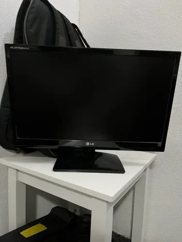 Monitor LG Flatron E2241 22 polegadas