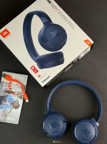 Fone bluetooth JBL Tune 520BT