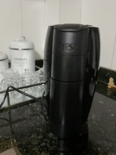 Cafeteira Três Corações LOV Preta 220V - Seminova, Pouquíssimo Uso