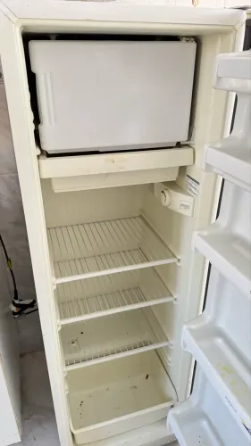 Geladeira cônsul funcionando perfeitamente