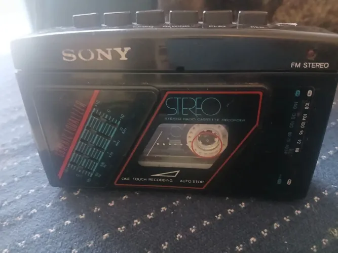walkman, radio gravador Sony - leia