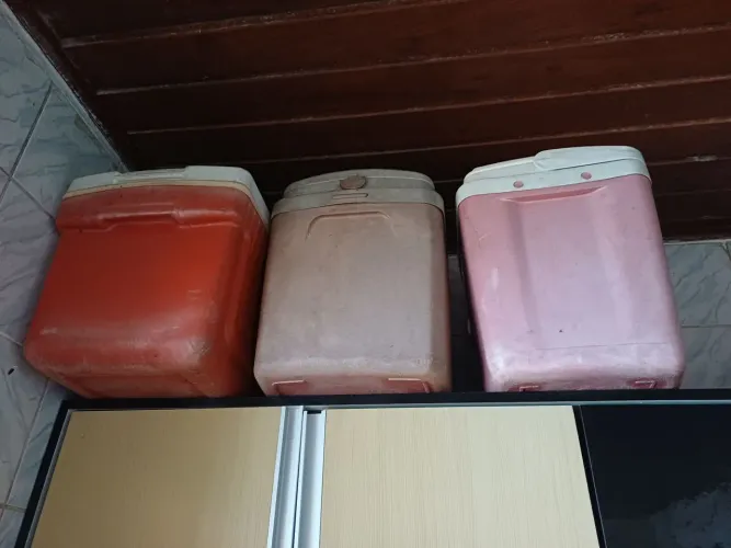 Três cooler em perfeito estado R$50,00 todos eles