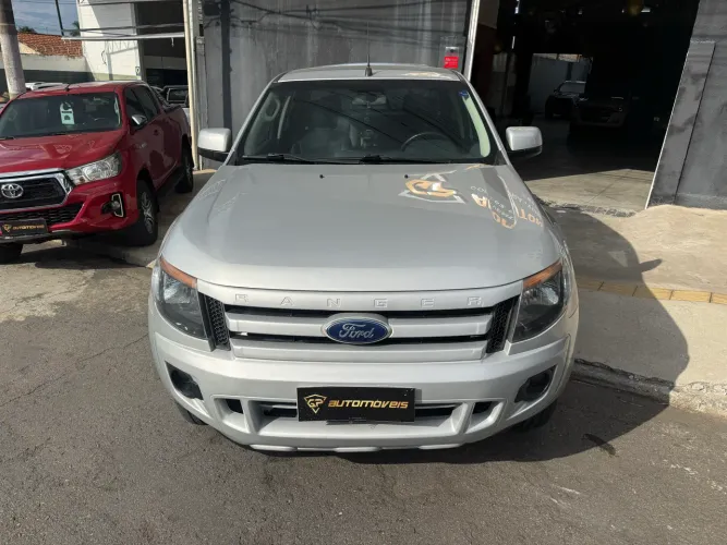 Ford Ranger XLS 2.5 16V 4X2 CD Flex 2013