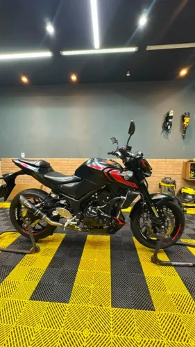 YAMAHA Mt03 2024 preta
