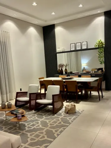 Casa à venda no condomínio Residencial Lago Sul em Bauru-SP.