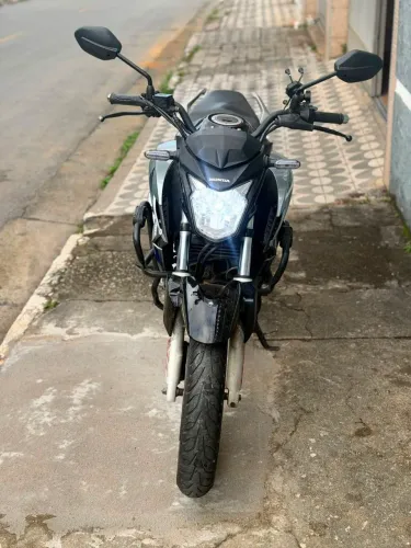 Honda - Twister 2019