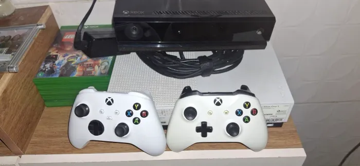 2 controles xbox original + kinect original