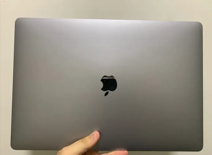 Macbook Pro 2019| i9| 64GB RAM| 512 SSD