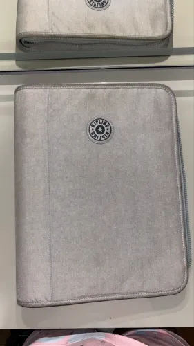 Fichário kipling cinza usado em ótimo estado! 