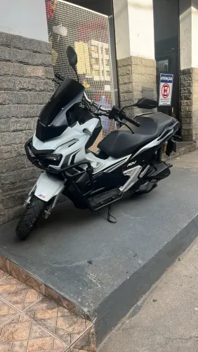 Honda ADV 150 modelo 2021