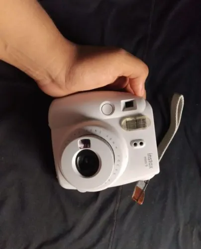 Câmera instantânea Fujifilm Instax Mini 9 - cor cinza