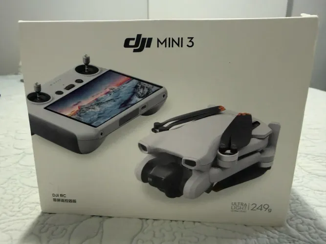 DJI MINI 3 - CONTROLE C/ TELA - 256 GB MICRO SD - BATERIA 100%