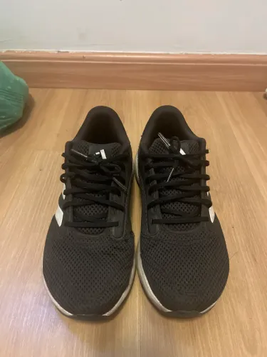 Tênis adidas response running