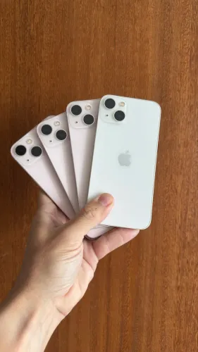 iPhone 13 123gb Branco e Rosa Seminovos