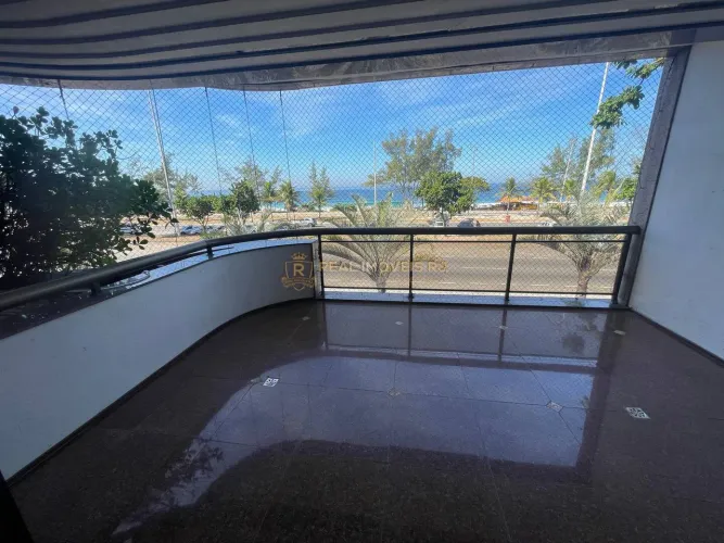 Apartamento Frontal Mar com 3 Suítes no Recreio dos Bandeirantes
