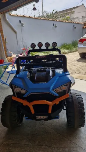 Carrinho elétrico UTV 4x4 Jipe Off-Road 12V da Zippy Toys