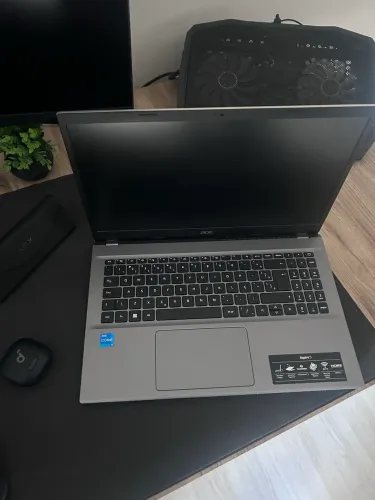 NOTEBOOK ACER ASPIRE 5 IMPECÁVEL (Intel i5 12* geração)