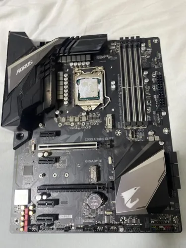i7 8700 + placa mãe aorus z390 elite