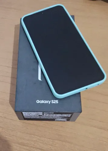 Samsung Galaxy S25 (256GB)