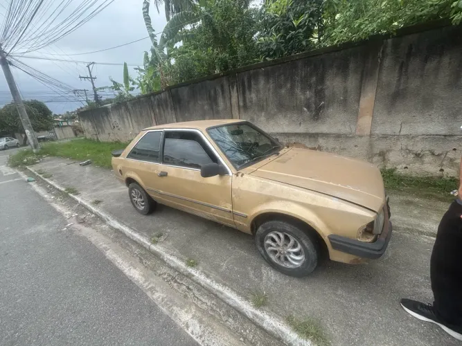 Ford Escort GL 1.6i / 1.6 (álcool) 1986
