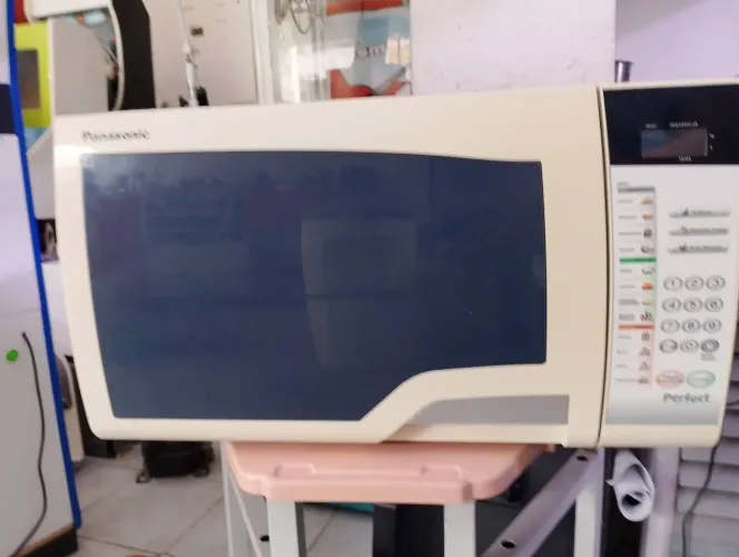 Microondas Panasonic 30L