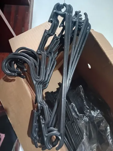 Cabides para loja