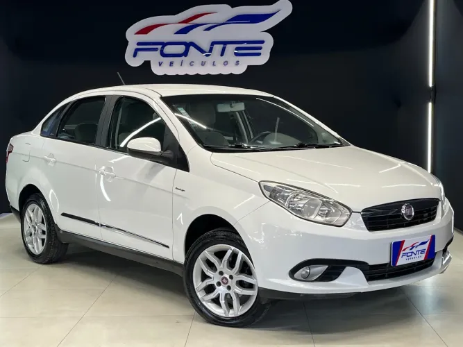 Fiat Siena Essence 1.6 Flex 16V 4P 2014
